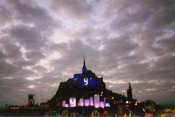 De show gaat beginnen op Mont Saint Michel.